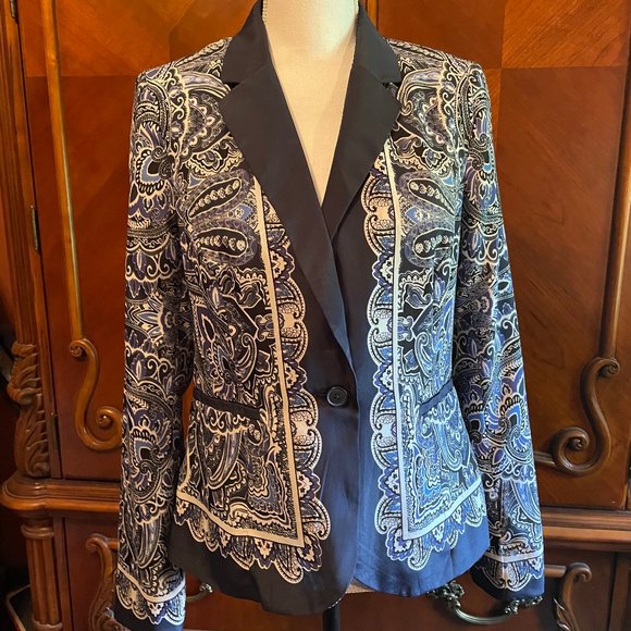 "Apt. 9" Beautifully Designed Jacket - Picture 1 of 4